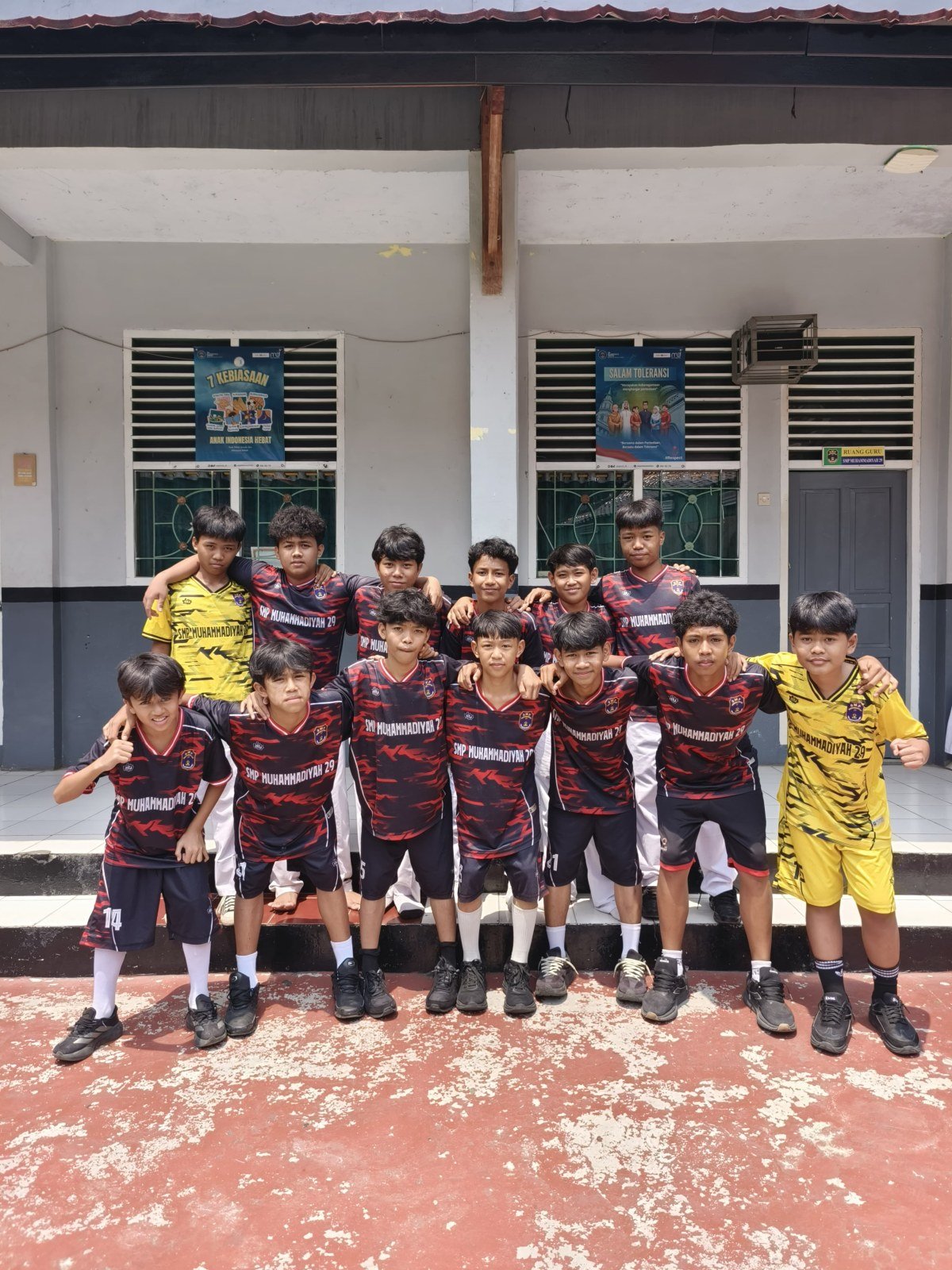 Foto skuad SMP MUHAMMADIYAH 29 SAWANGAN